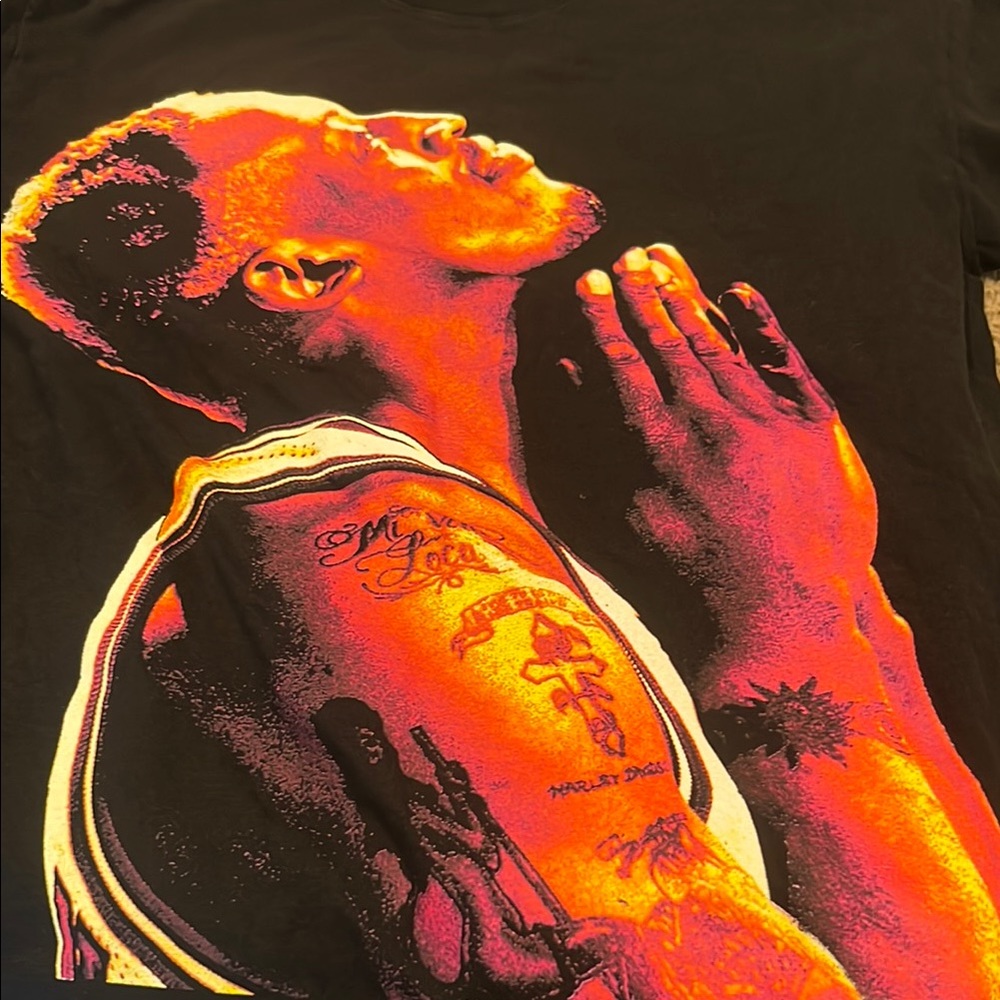 Men's Black Graphic T-Shirt